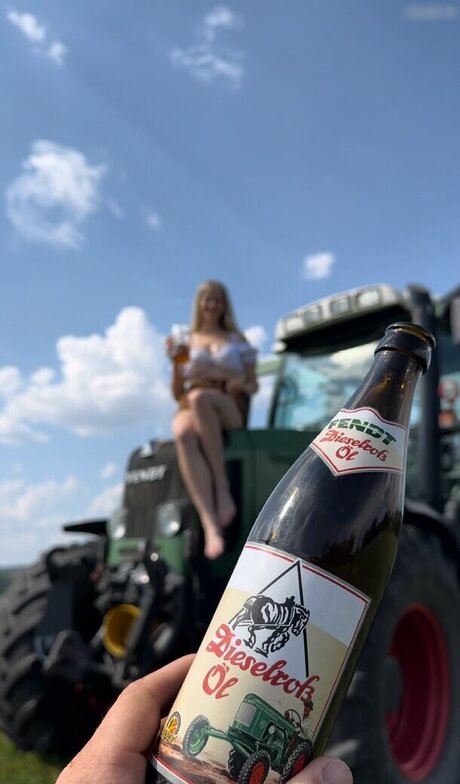 Paulas Landleben onlyfans ass