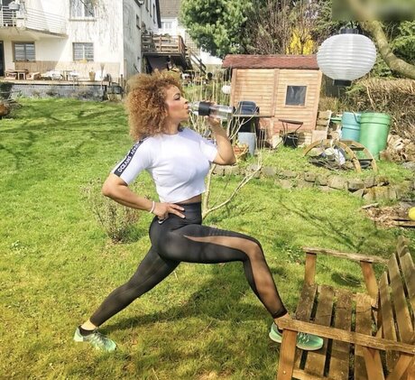 Diana Schneider nude leak onlyfans