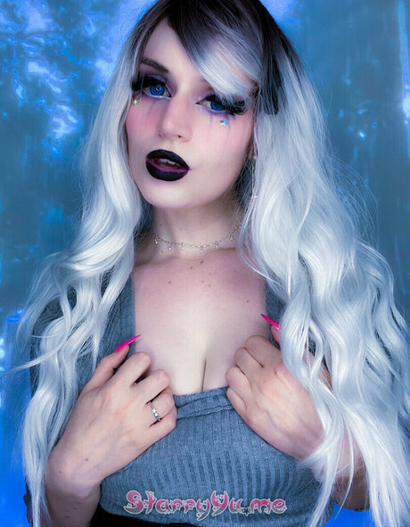 Starry Yume onlyfans boobs