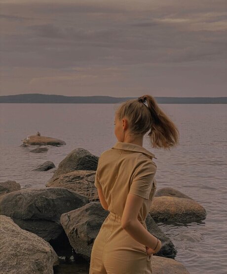 alina zaozerskayaaa onlyfans leak ass