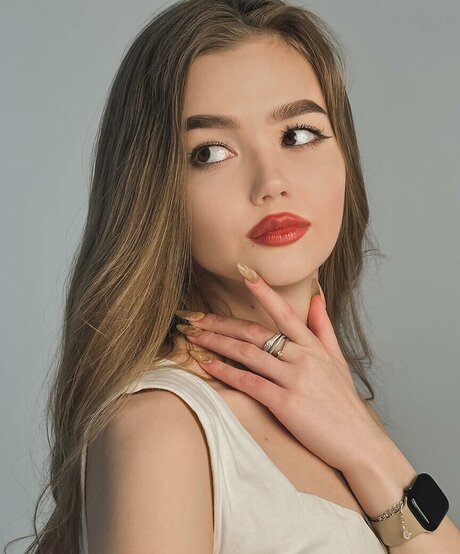 alina zaozerskayaaa onlyfans leak ass