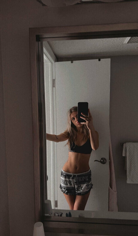 skylarmilosh onlyfans leaks xxx