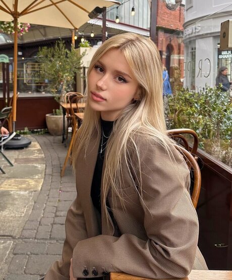 Kitty Mae sexy onlyfans