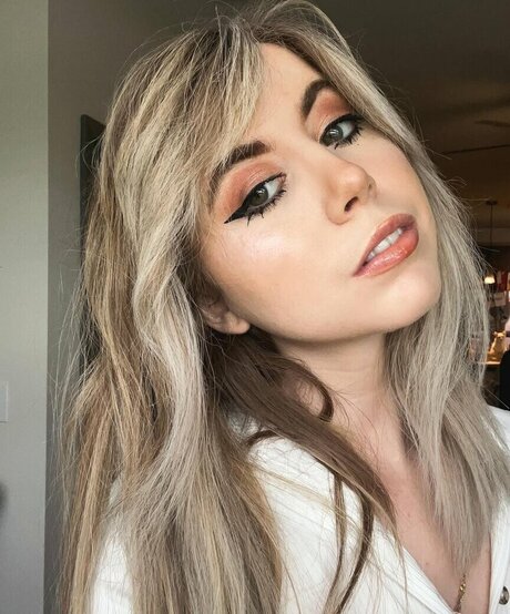 Nyybeats onlyfans model