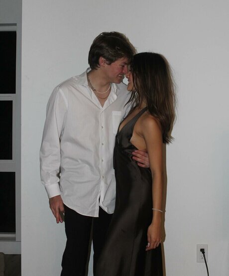 Lauren Avelina onlyfans naked porn