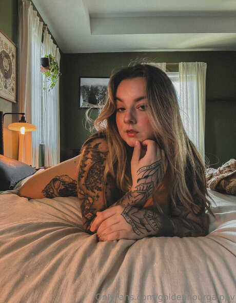 goldenhourgal only fans pictures