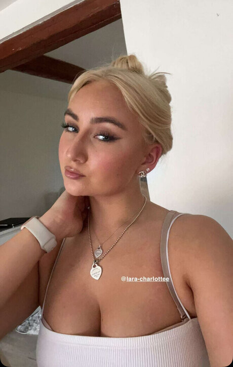 Lara Charlottee leak onlyfans nude