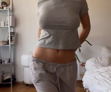 Carla Sophie Schell porn onlyfans