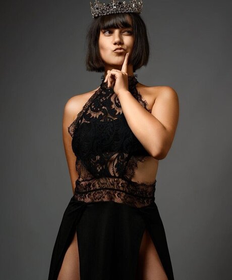 lov e lena naked onlyfans leaks