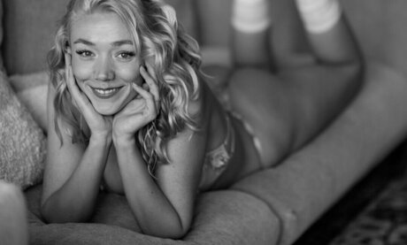 SonjaModel strip onlyfans