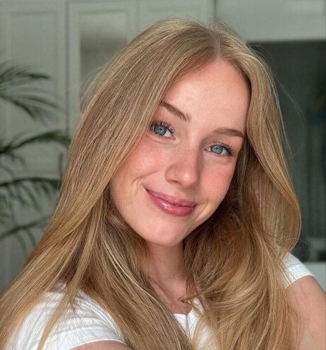 Nadine von relaxASMR leaked porn onlyfans