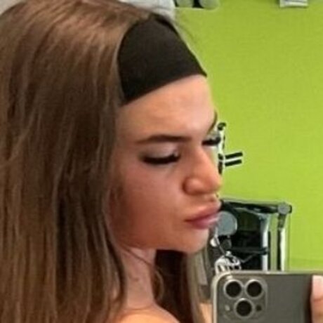 Sarah Slavotinek onlyfans xxx