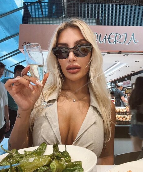 I rem Derici naked only fans