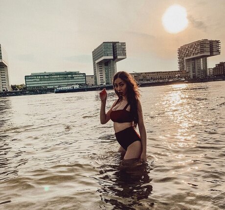 Amira Wirth onlyfans content leaked