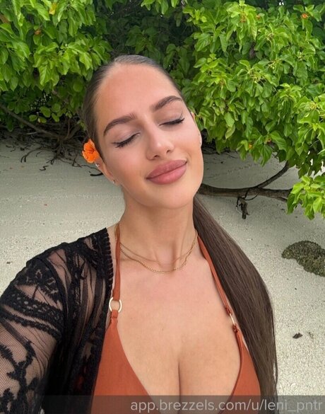 Leni pntr leak onlyfans