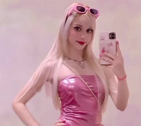 Marina Seren onlyfans model images