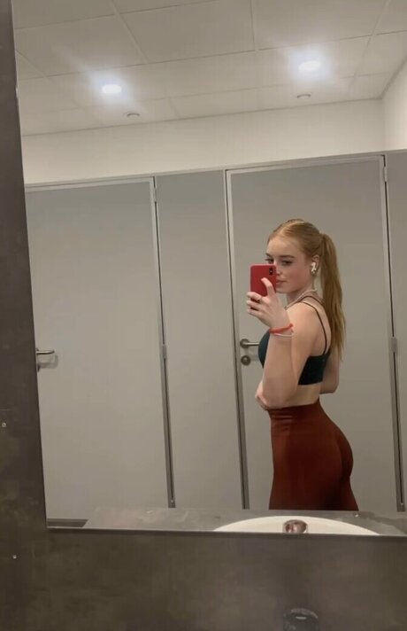 danarampsl onlyfans model images