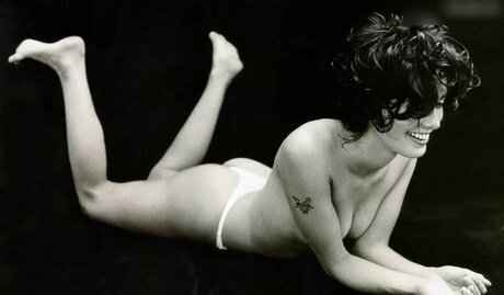 Lena Headey naked onlyfans pics