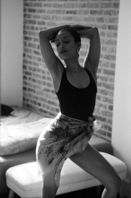 Honnete Bas onlyfans naked