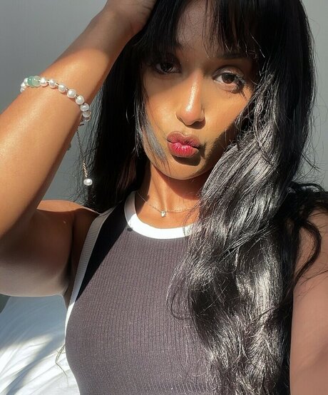 Honnete Bas joi onlyfans