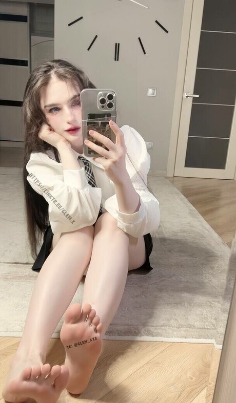 glemfeetx onlyfans nude pictures