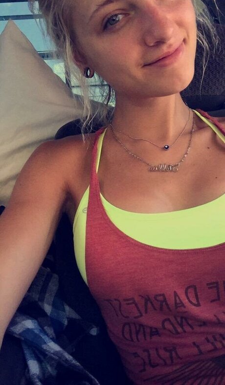 Stella The Light onlyfans leak ass