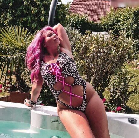 Nicole Miss opel onlyfans desnuda