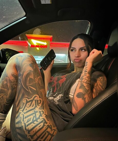 Breezy Foxx onlyfans leaked tits