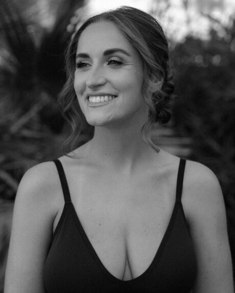 Kim F ngeling onlyfans model photo