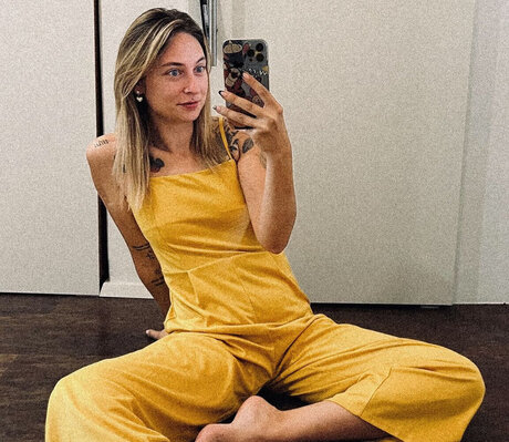 hi iam sara free only fans