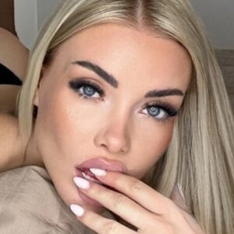 Sabrina Wlk desnuda onlyfans