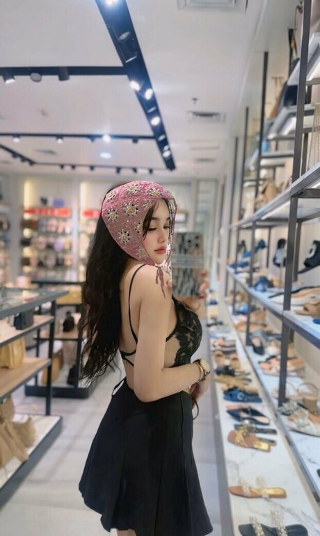 Olivea Hadid leaked onlyfans sextape