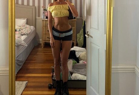 Stephanie Mandich only fans