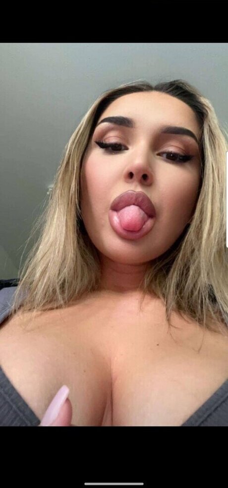 Jaseminra is on onlyfans