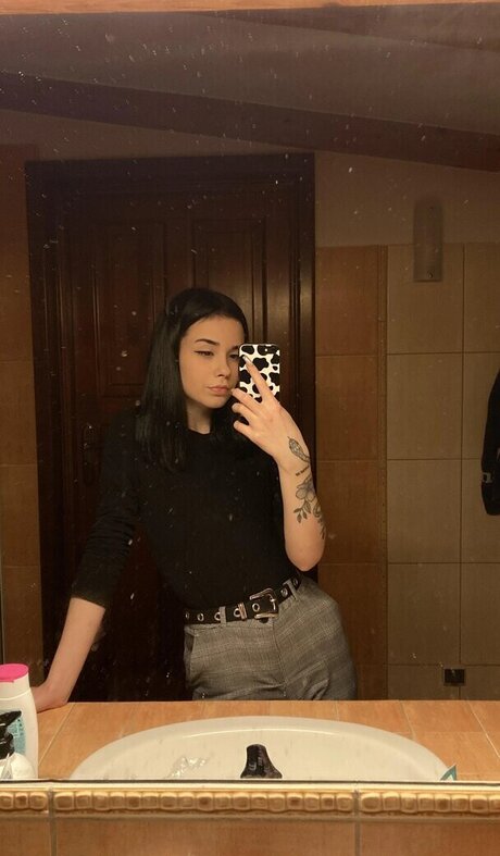 look at ashley naked onlyfans