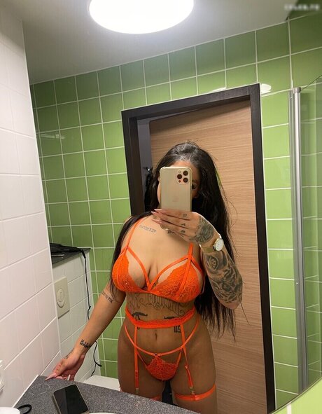 silaaabaeee onlyfans model images