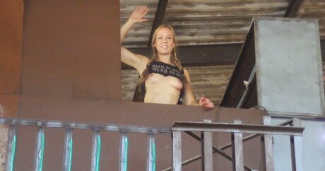 moddellauralina onlyfans sex leak