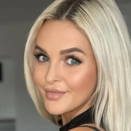 BadJenny onlyfans sex tape