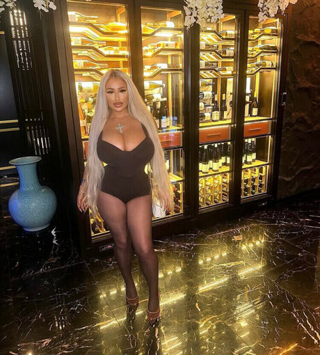 Corrinnadione free onlyfans