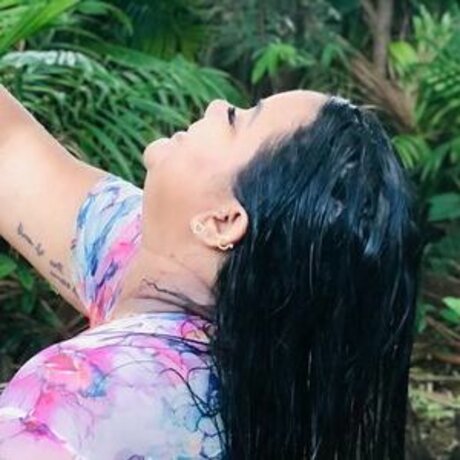 Blenda De Jesus onlyfans strip tease