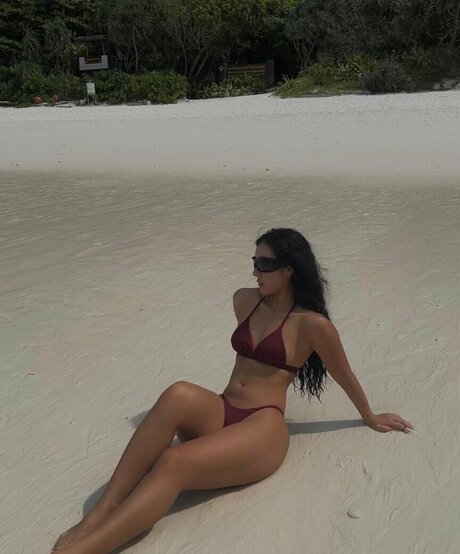 hypothxxcajal onlyfans boobs