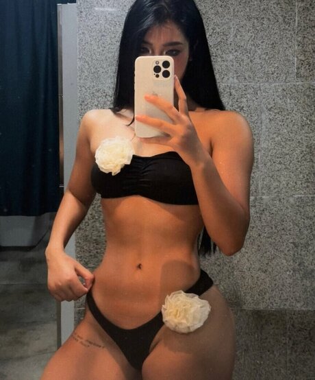 hypothxxcajal onlyfans content leaked