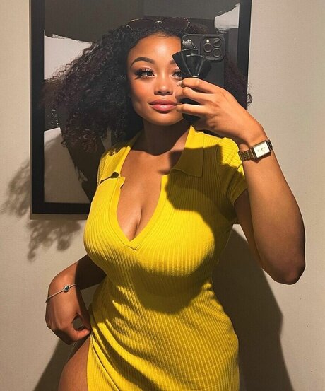 Taylor Banner ass onlyfans