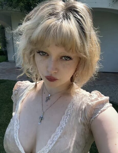 Violet Grohl onlyfans leak fuck