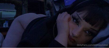 bl00dyh4nd nude onlyfans leak