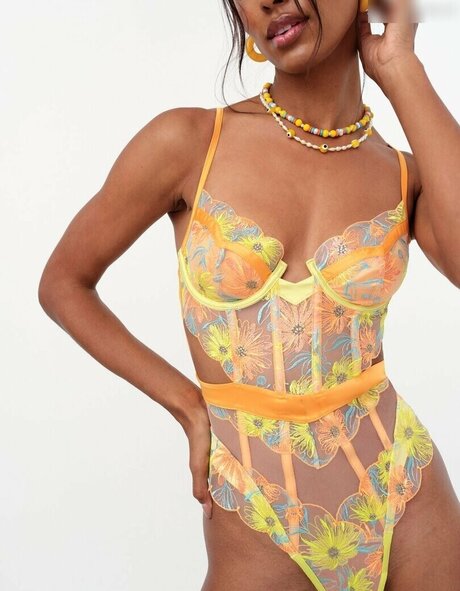 Jasmine Tookes nude only fans