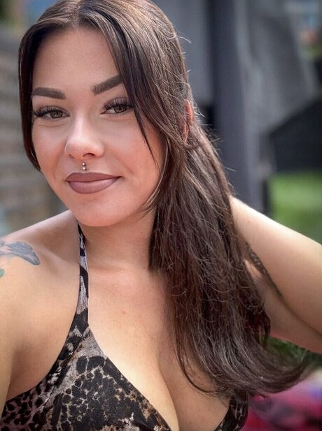 Die Meedtis nude porn onlyfans