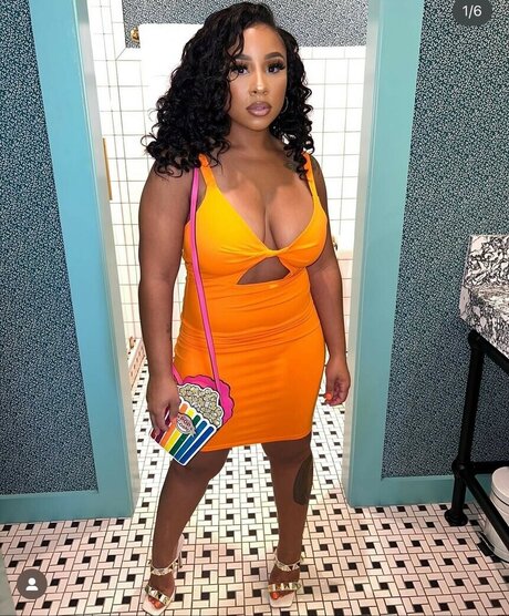 Famous Kiki 1 hot onlyfans