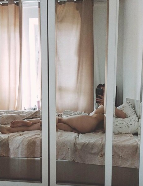 devochka econom only fans nude leaks