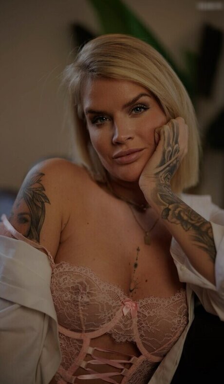 Anna Iffl nder only fans pic